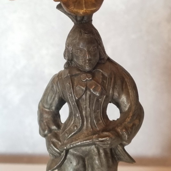 Image 1 of Lampe de bureau en régule 'Gentil Homme' Art Déco