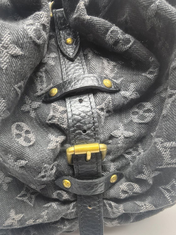 Image 1 of Sac hobo Louis Vuitton Surya Monogram en denim noir XL