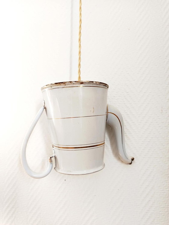 Image 1 of Vintage geëmailleerde theepot hangend