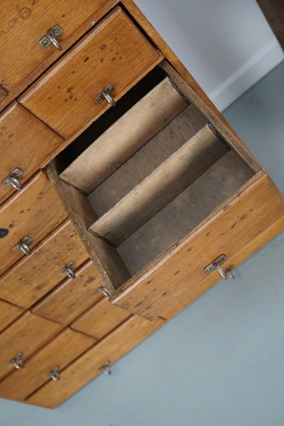 Image 1 of Vintage Duitse grenen en eiken apothekerskast, jaren 1950