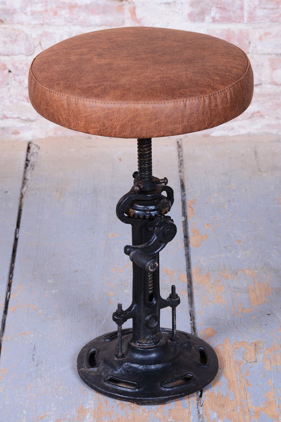 Original Mid-Century Swivel Stool, Cast Iron, Leather, Italy, 1970s (photo 9 of 9)