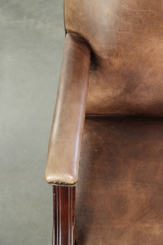 20th Century English Style Cowhide Leather Gainsborough Desk/Occasion Chair with a Luxurious Appearance (photo 7 of 12)
