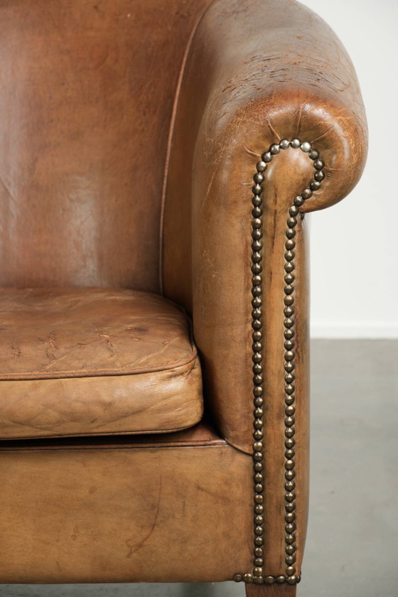 Sturdy Worn Vintage Sheepskin Club Armchair With A Comfortable Seat And A Beautiful Color – Leather (photo 10 of 13)