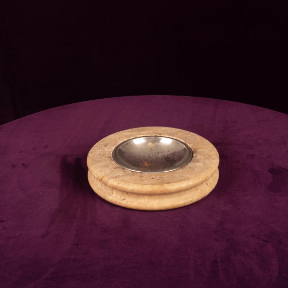 Round Italian Travertine Ashtray with Removable Metal Dish 1970 – Table accessories, Italian Design (photo 3 of 12)