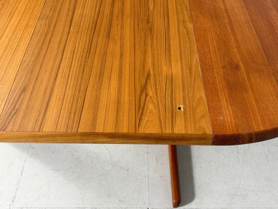 Image 1 of Uitschuifbare eettafel/tafel uit het midden van de 20e eeuw, gemaakt van teakhout door C J Rosengaarden, Denemarken, jaren 60.