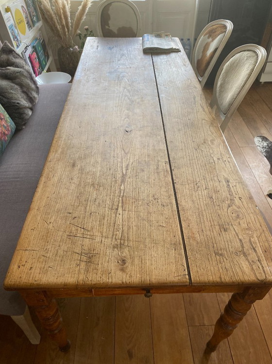 Image 1 of Antieke houten eettafel