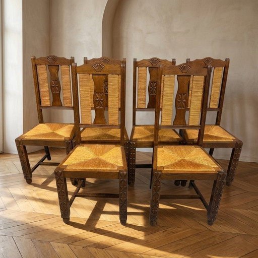 Set van 6 eetkamerstoelen, brutalistische stijl, zitting van riet en essenhout, jaren 1950, Frankrijk