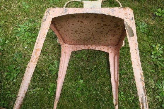 Image 1 of Juego de 3 sillas apilables de jardín tipo bistrot de principios del siglo XX, patinadas e inspiradas en Tolix