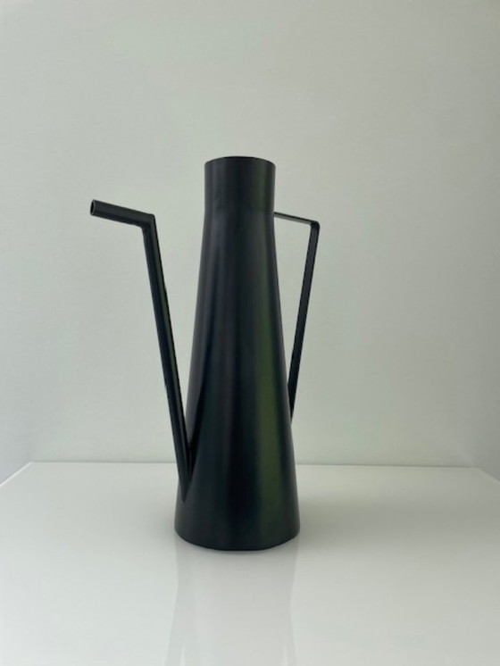 Image 1 of Annaffiatoio/vaso di design minimalista "Portici" in ferro nero opaco