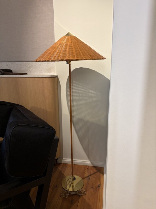 1 X GUBI 9602 Floor lamp