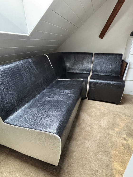 Image 1 of SALON AMBIENCE WACHTHOEK kappers lounge hoekbank skai leder