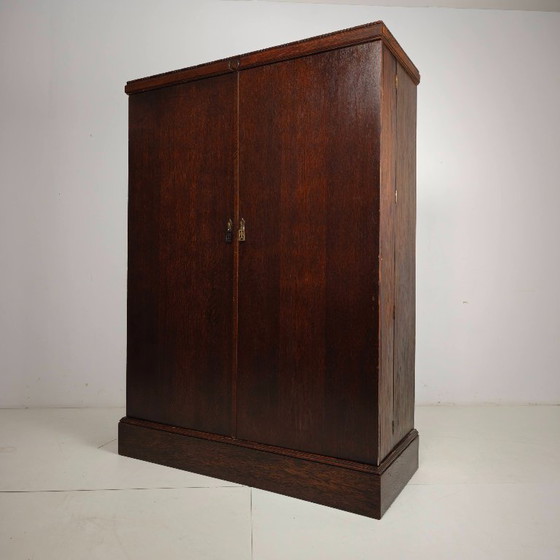 Compactom Herrengarderobe aus den 1930er Jahren, Modell Nr. 702, in Brauneiche. – Kleiderschränke, Wood (photo 3 of 15)