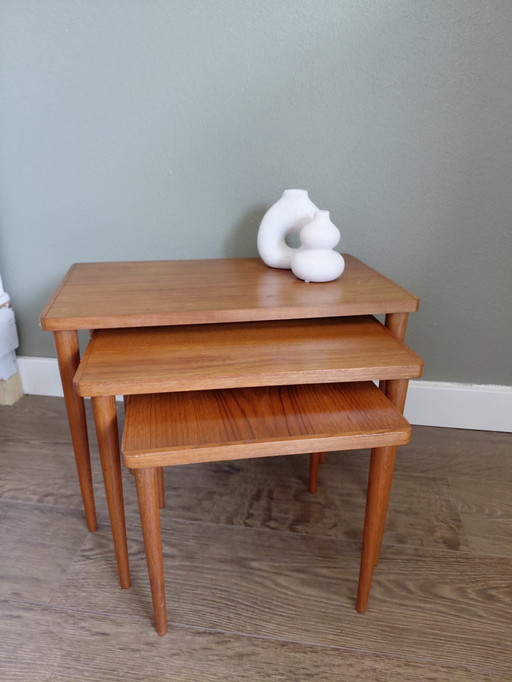 Tables d'appoint danoises rétro vintage