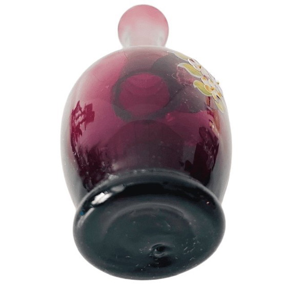 Image 1 of Vase vintage tchèque de Bohême en verre doré peint à la main, violet améthyste, années 1950