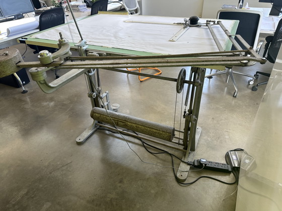 Table à dessin d'architecte vintage Mavitta – Bureaux, Cast Iron (photo 13 of 15)