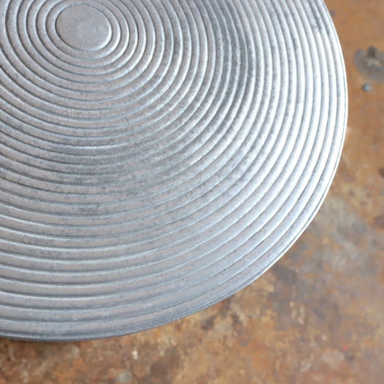 Image 1 of Vintage stool/side table made of cast metal, hourglass shape, chrome trend