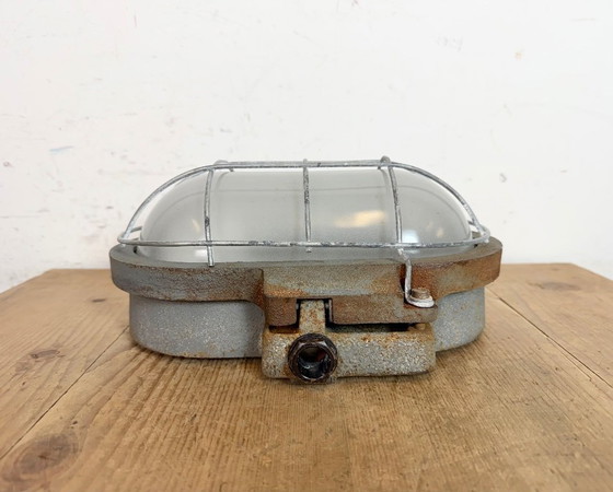 Image 1 of Applique industriale in ghisa grigia di Elektrosvit, anni '60