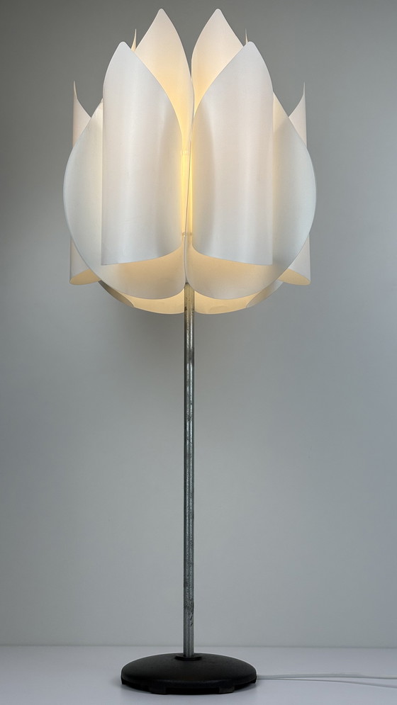 Image 1 of Ikea design lampada a tulipano bianco in plastica Knappa Tulpan in metallo