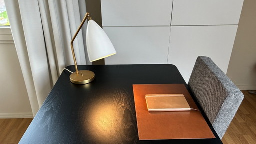 Lampe de table Gubi Gräshoppa