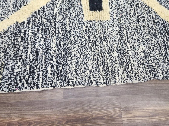 Image 1 of Tapis marocain en laine naturelle 200cmx150cm