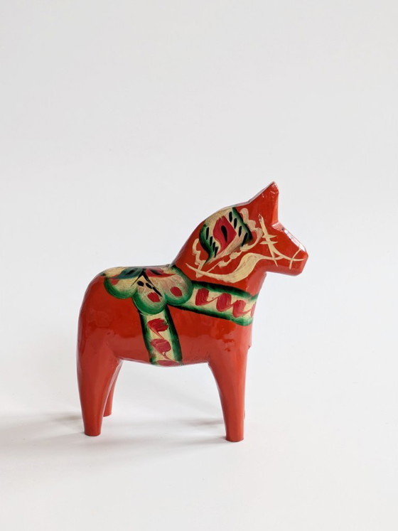 Image 1 of Set van 2 vintage Zweedse Dala-paardjes van hout, handgeschilderd, Scandinavisch decoratief cadeau.