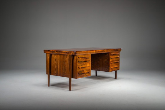 Image 1 of Moderner dänischer Chefschreibtisch Palisander von Ib Kofod Larsen für Faarup Møbelfabrik, 1960