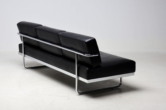 Le Corbusier LC5 – Design Iconico di Le Corbusier, Jeanneret & Perriand – Cassina, Letti da giorno, Aluminium (photo 3 of 15)