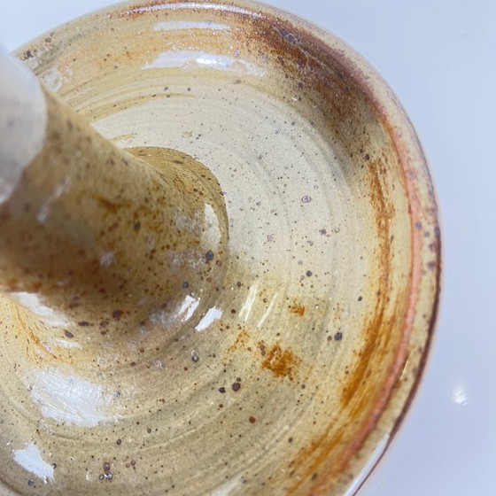 Image 1 of Handkandelaar van steengoed