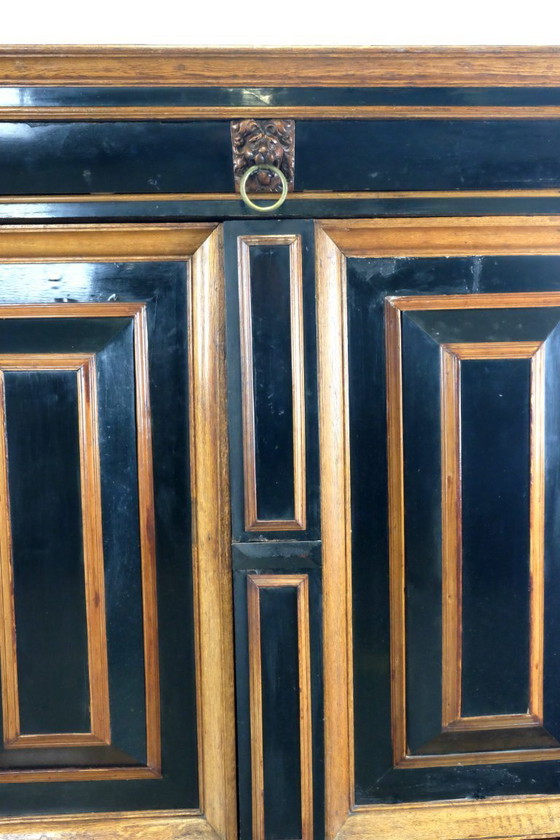 Image 1 of Credenza Zeeland del XVII secolo, in rovere.