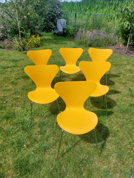 Set van 6 Fritz Hansen Series 7 Vlinderstoelen – Geel – Vintage