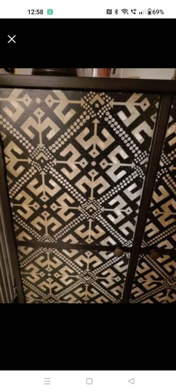 Image 1 of Beautiful cabinet in black metal with wooden panels at the front