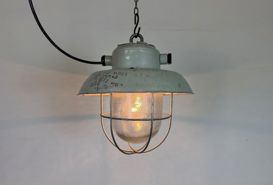 Image 1 of Suspension cage industrielle grise en aluminium avec verre dépoli, années 1970