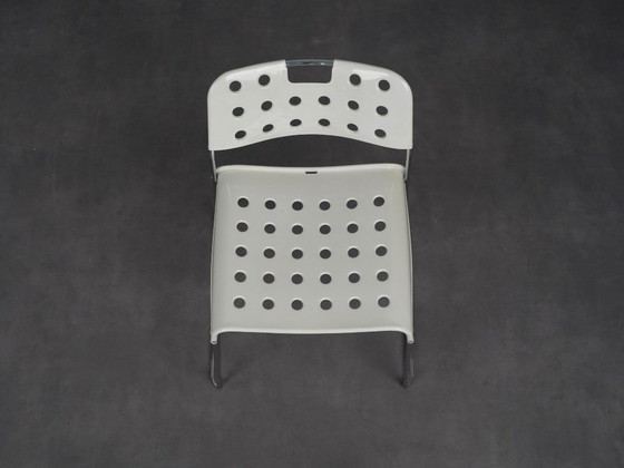 https://papadante.com/product/omstak-chair-by-rodney-kinsman-for-bieffeplast-italy-1970s/ – Eetkamerstoelen (photo 6 of 8)