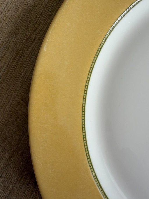 Assiettes plates en porcelaine J.G. Durand