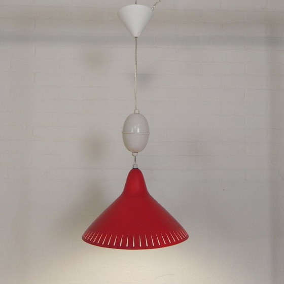 Image 1 of Lampada a sospensione Hala di H. Busquet con paralume rosso e sistema di carica manuale, anni '50.