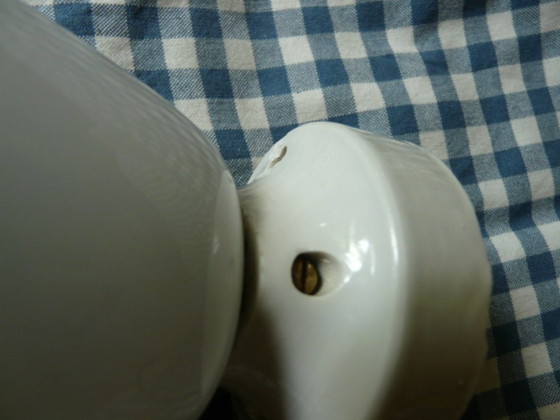 Image 1 of Wandlamp van porselein en opaline