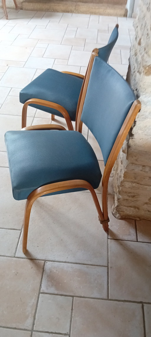 Ein Paar originaler Bow Wood Steiner Stühle aus den 1950er Jahren in Petrolblau – eetkamerstoelen, Skai (photo 2 of 8)