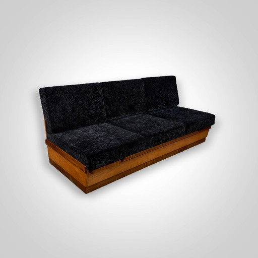 Art Déco Sofabed by Jindřich Halabala for UP Závody, 1950s, Czechoslovakia – 3 5 zitsbanken, Textile, Wood (photo 2 of 17)