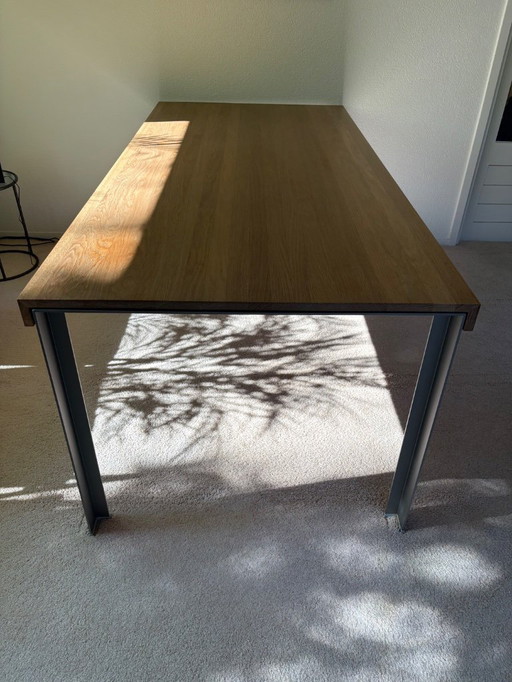 Metaform F-3 table