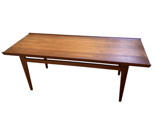 Finn Juhl Coffee Table/Bench Model 532