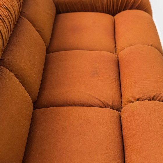 Image 1 of  DIVANO 3 POSTI IN TESSUTO MODELLO CALIFFO BEKA ANNI ’70 VINTAGE MODERNARIATO