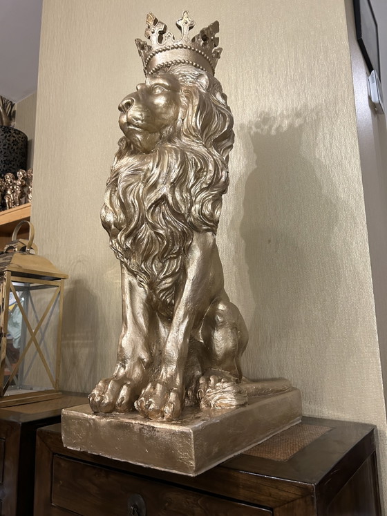 Image 1 of Große Löwenfigur für Garten oder Innenräume