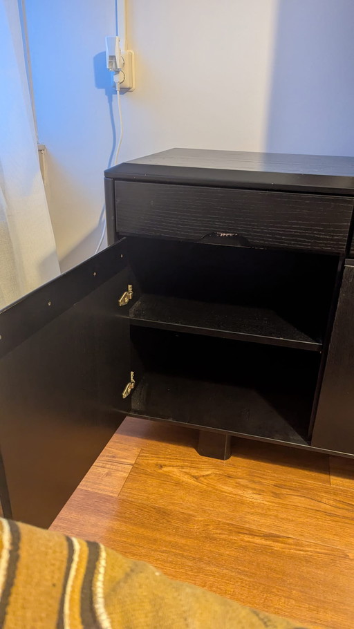 Armoire brutaliste