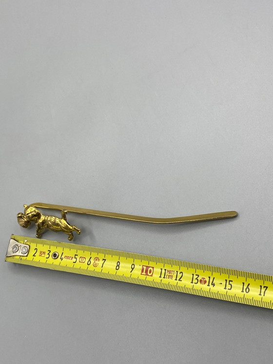 Vintage J.J. Jonette Hat Pin – Cat Playing with a Ball of Yarn – Decorative Objects (photo 6 of 6)