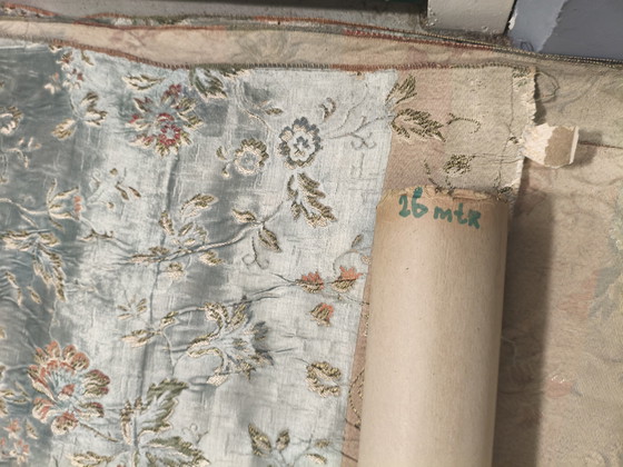 Image 1 of Velours Jacquard Vintage Unique Neuf Ancien Stock 26 mètres sur rouleau (2600/127)