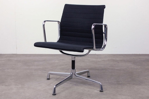 Vitra EA 108 Vergaderstoel Zwart