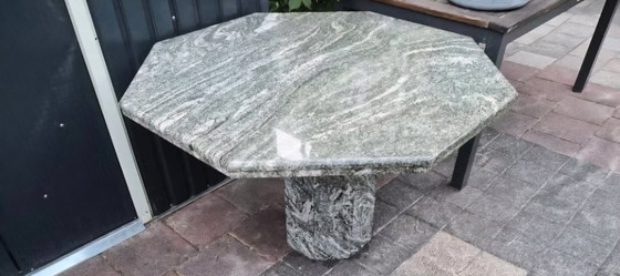 Mesa de comedor de granito verde – Mesas de comedor, Other, Stone (photo 3 of 5)