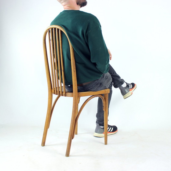 Image 1 of Vintage Thonet Bentwood Eiken Stoel Met Origineel Etiket, Tsjecho-Slowakije, jaren 1920