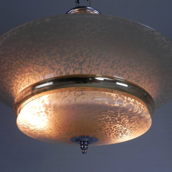Image 1 of Art Deco hanglamp met glazen schaal van gewolkt glas met een gouden band, jaren 30