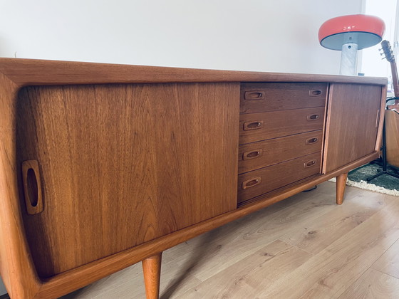 Image 1 of HP Hansen Dressoir